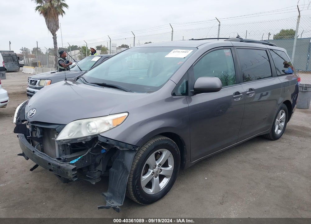 2011 TOYOTA SIENNA LE V6 VIN: 5TDKK3DC8BS019565