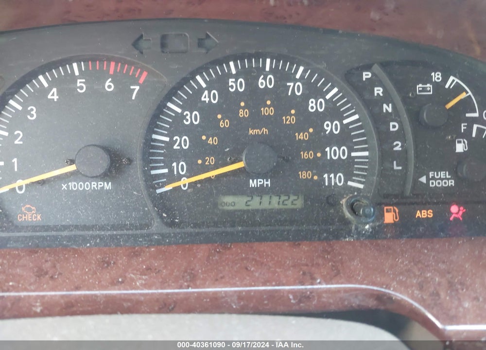 2004 TOYOTA TUNDRA SR5 V8 VIN: 5TBDT44174S459637