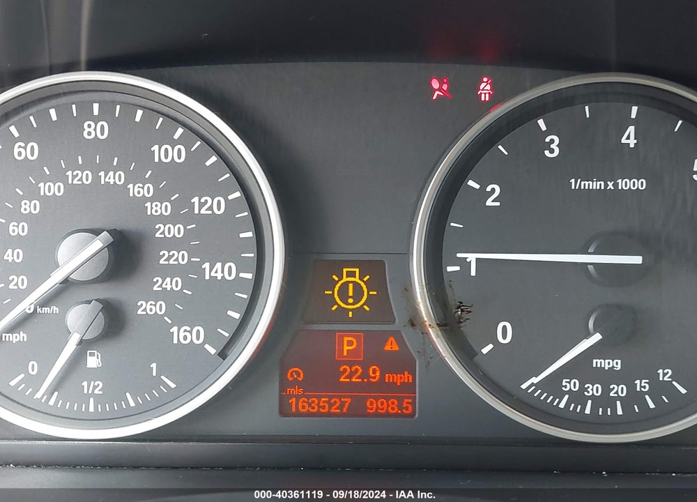 2011 BMW X5 XDRIVE35I/XDRIVE35I PREMIUM/XDRIVE35I SPORT ACTIVITY VIN: 5UXZV4C59BL738015