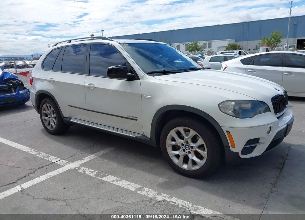 2011 BMW X5 XDRIVE35I/XDRIVE35I PREMIUM/XDRIVE35I SPORT ACTIVITY VIN: 5UXZV4C59BL738015