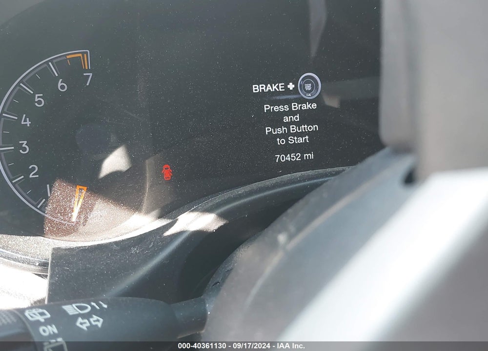 2019 JEEP GRAND CHEROKEE ALTITUDE 4X2 VIN: 1C4RJEAG4KC673579