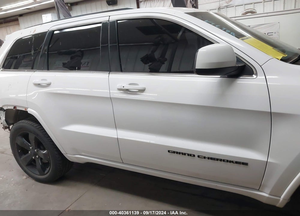 2015 JEEP GRAND CHEROKEE ALTITUDE VIN: 1C4RJFAG7FC638689