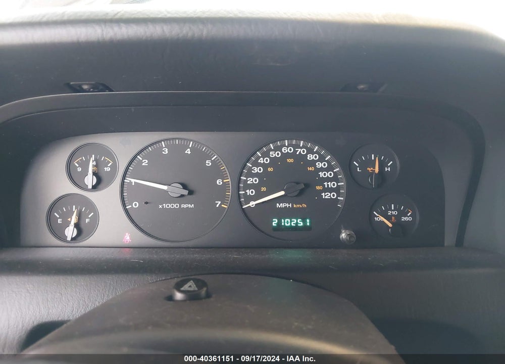 2004 JEEP GRAND CHEROKEE LAREDO VIN: 1J4GW48S74C358933