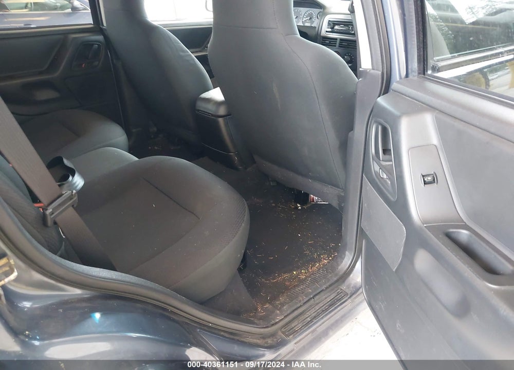 2004 JEEP GRAND CHEROKEE LAREDO VIN: 1J4GW48S74C358933