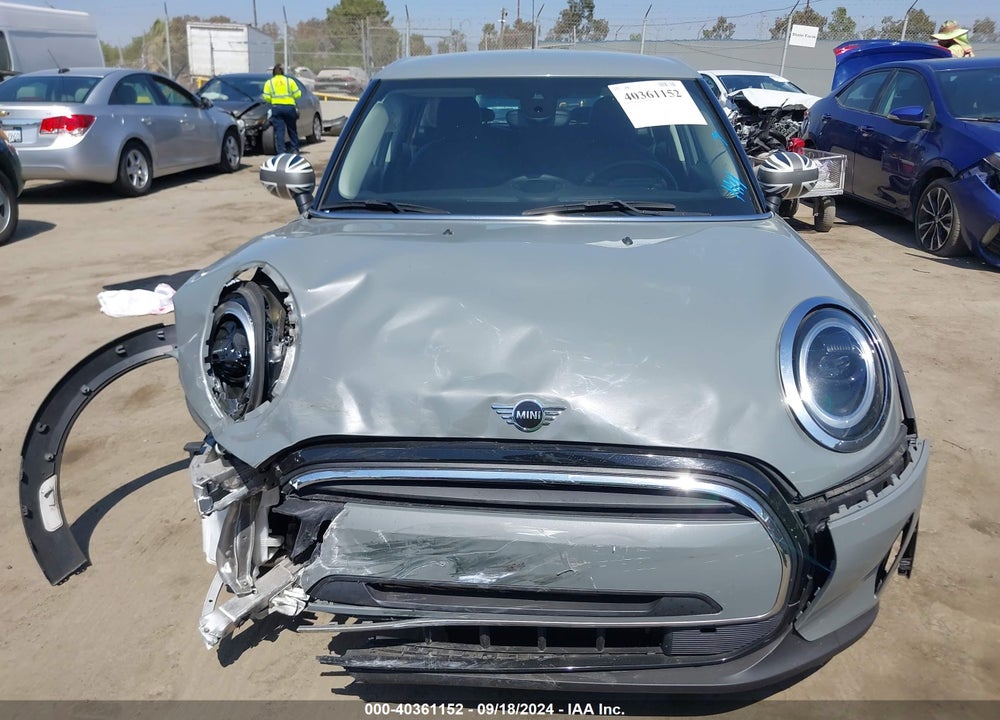 2022 MINI HARDTOP COOPER VIN: WMW33DK04N2S17519
