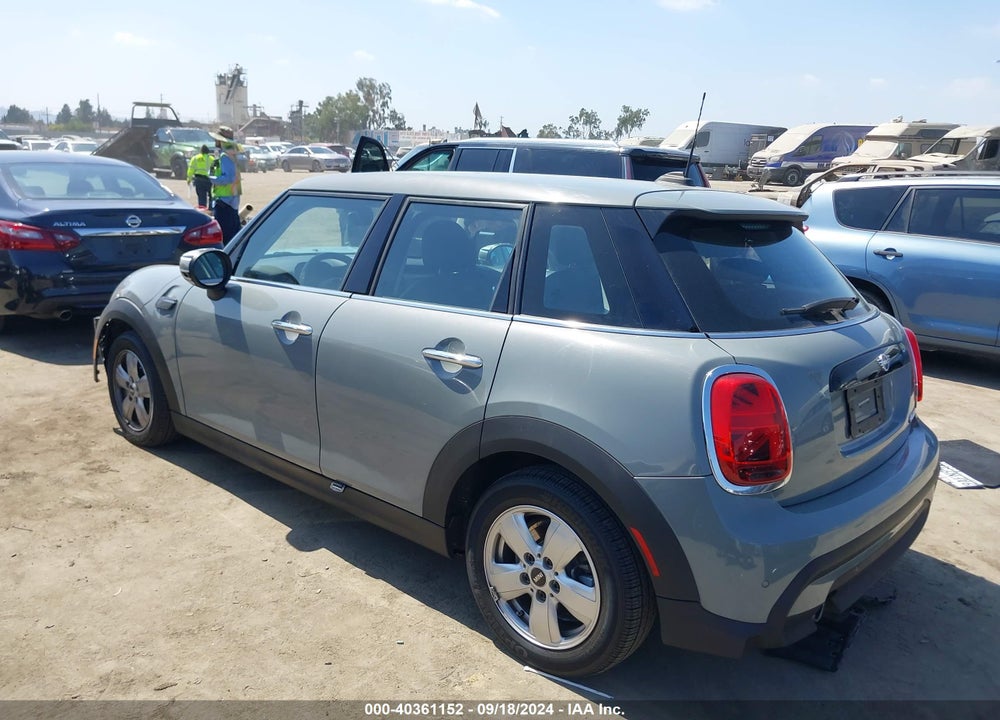 2022 MINI HARDTOP COOPER VIN: WMW33DK04N2S17519