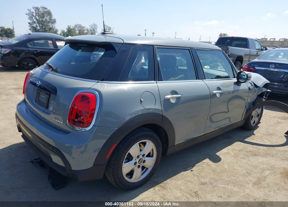 2022 MINI HARDTOP COOPER VIN: WMW33DK04N2S17519