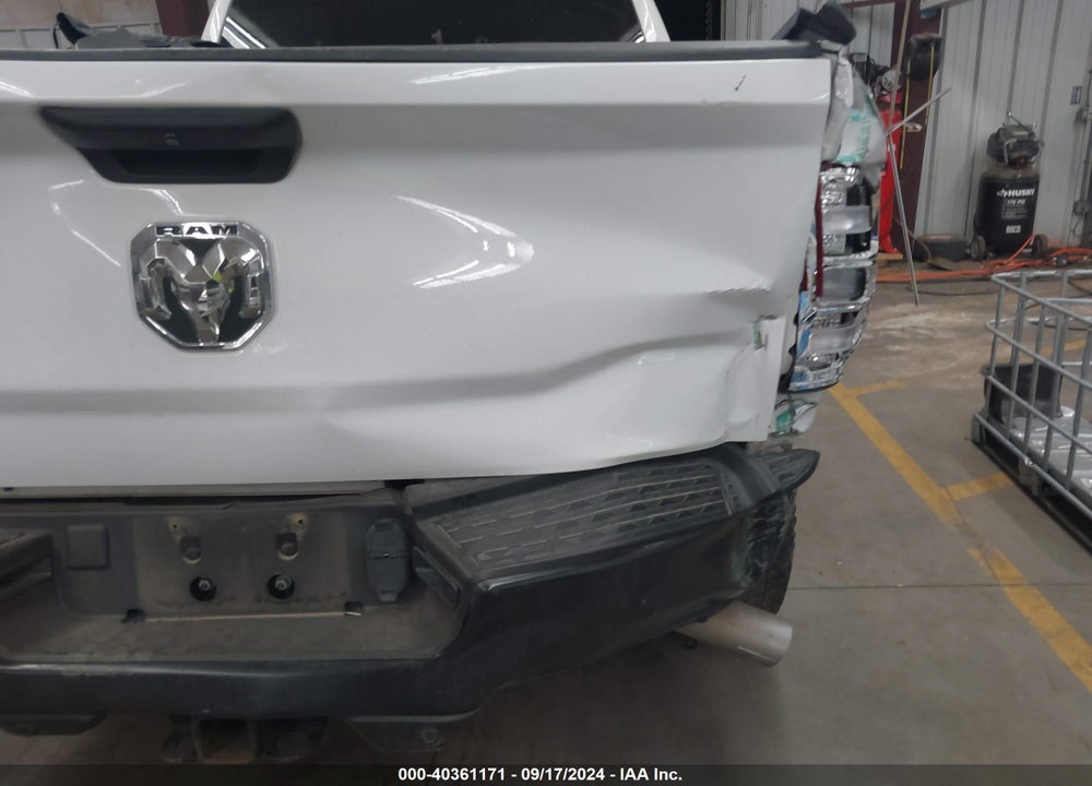 2019 RAM 2500 TRADESMAN 4X2 6'4 BOX VIN: 3C6UR4CLXKG517798