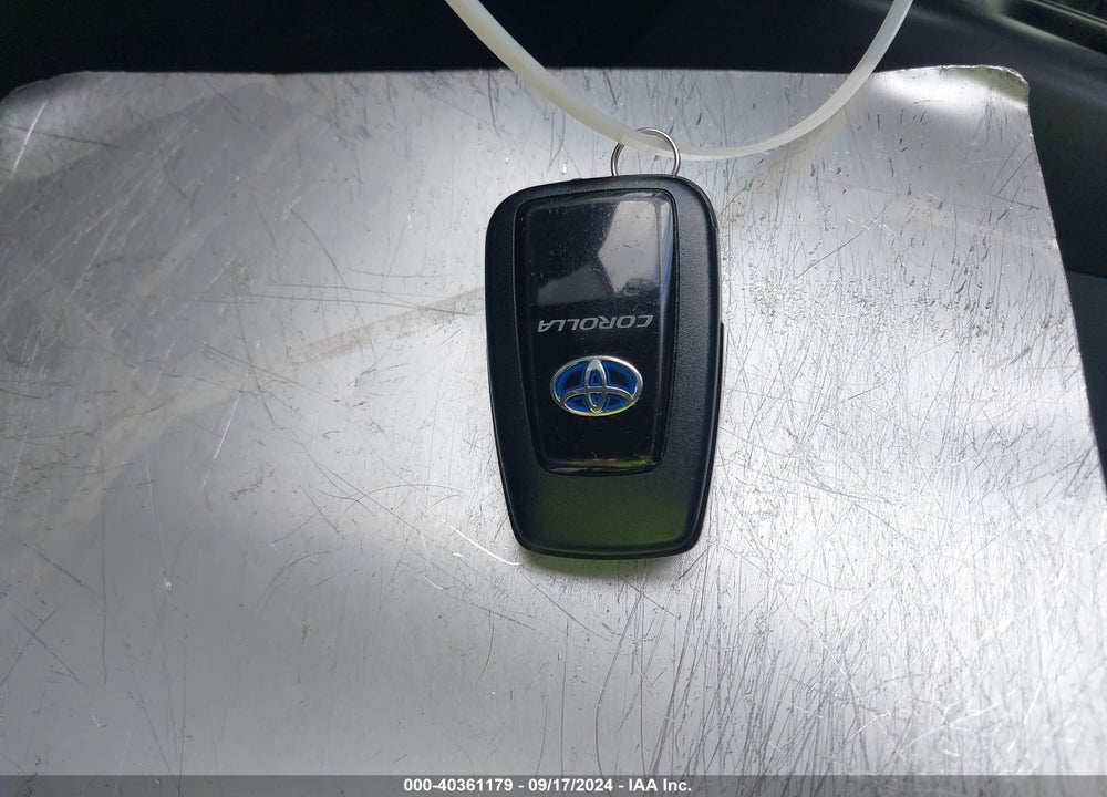 2022 TOYOTA COROLLA HYBRID LE VIN: JTDEAMDE9NJ055760