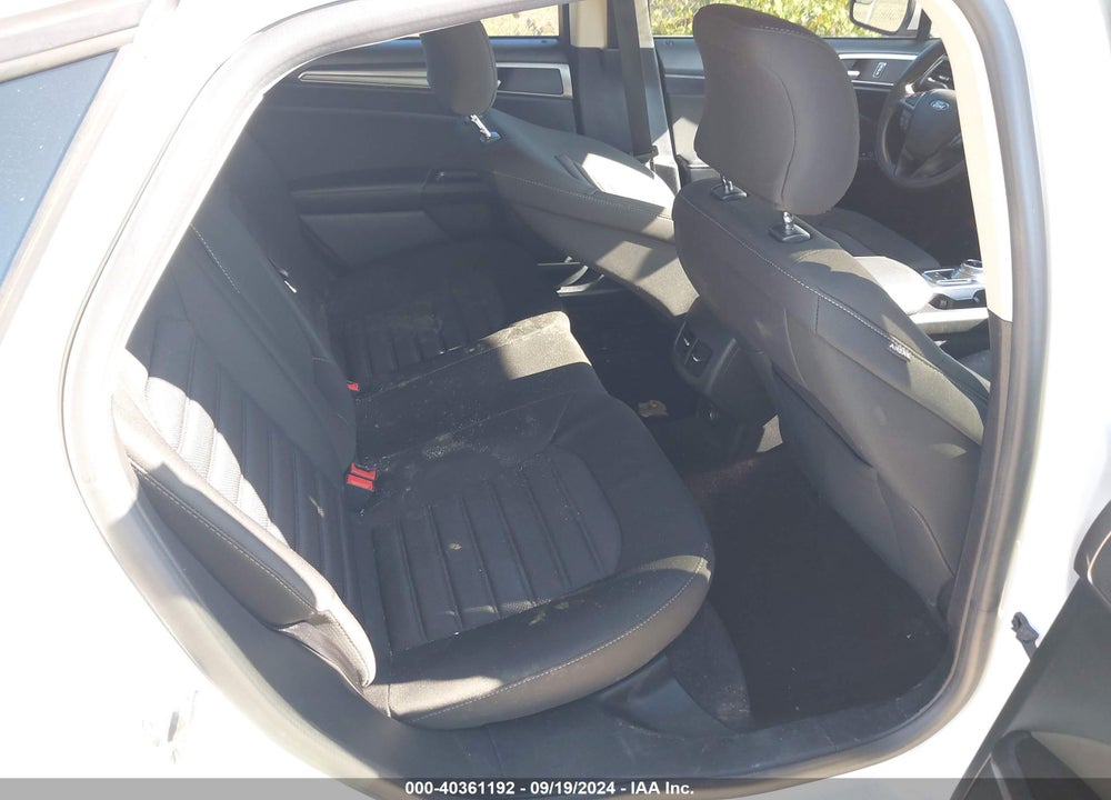 2017 FORD FUSION SE VIN: 3FA6P0H74HR236983