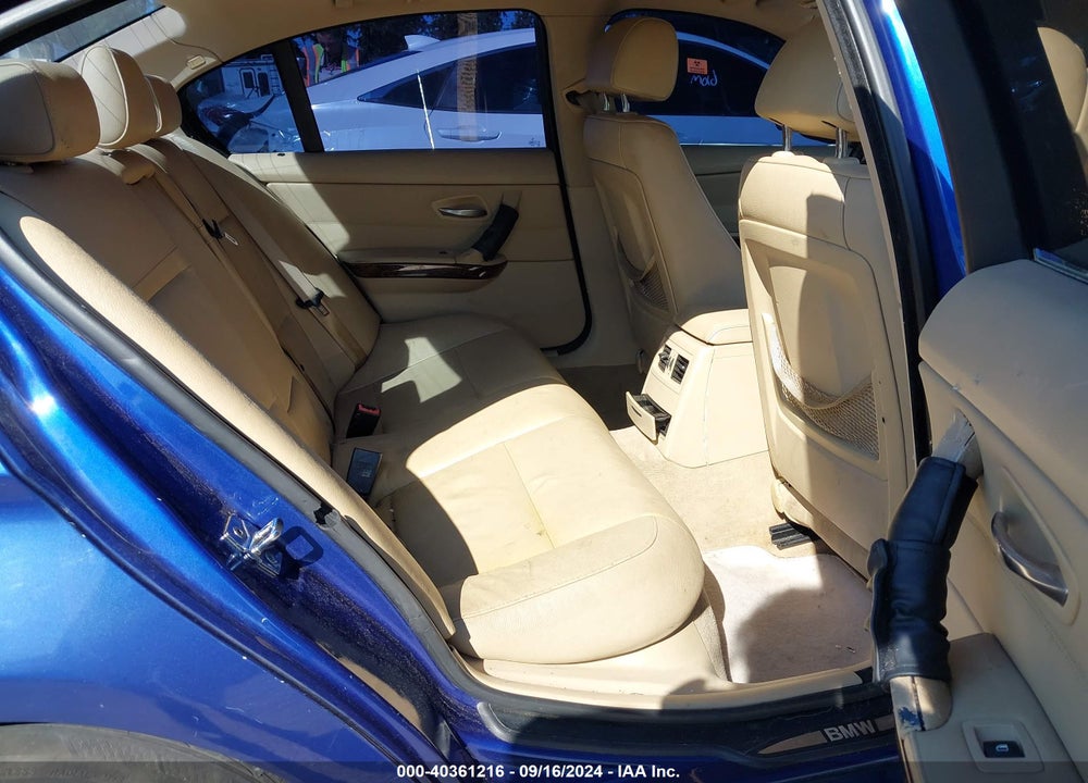 2009 BMW 328I VIN: WBAPH57539NL77263