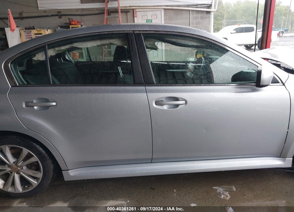2014 SUBARU LEGACY 2.5I PREMIUM VIN: 4S3BMBC61E3031076