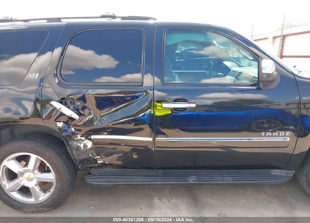 2014 CHEVROLET TAHOE LTZ VIN: 1GNSKCE02ER172795