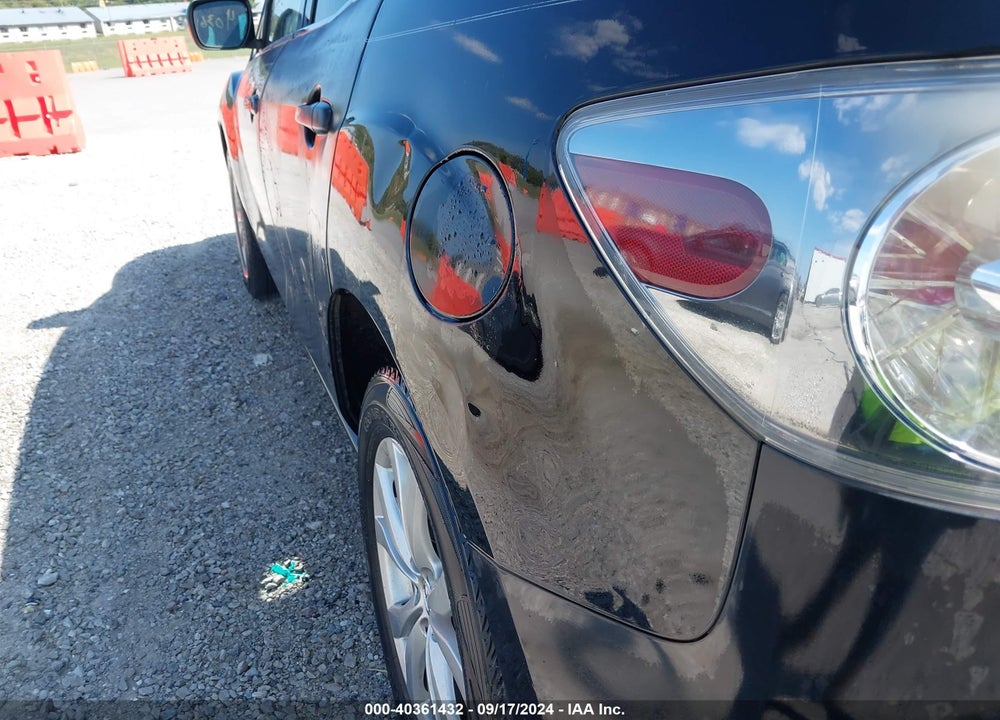 2011 MAZDA CX-7 I SPORT VIN: JM3ER2B56B0356916