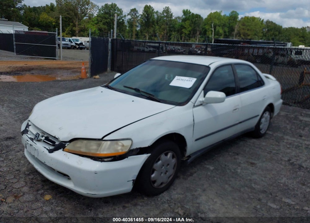 2000 HONDA ACCORD LX VIN: 1HGCG5648YA042536