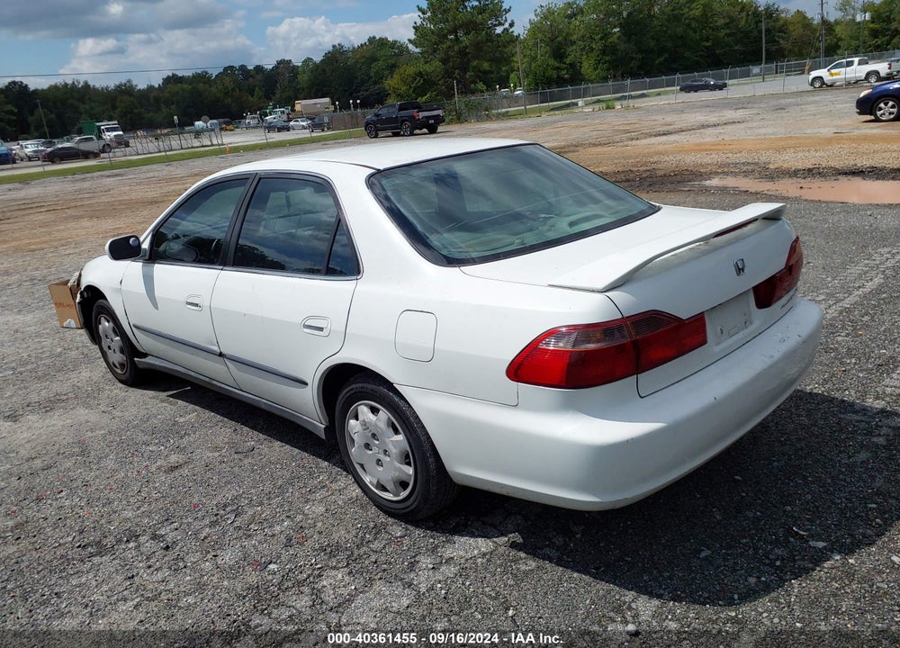 2000 HONDA ACCORD LX VIN: 1HGCG5648YA042536