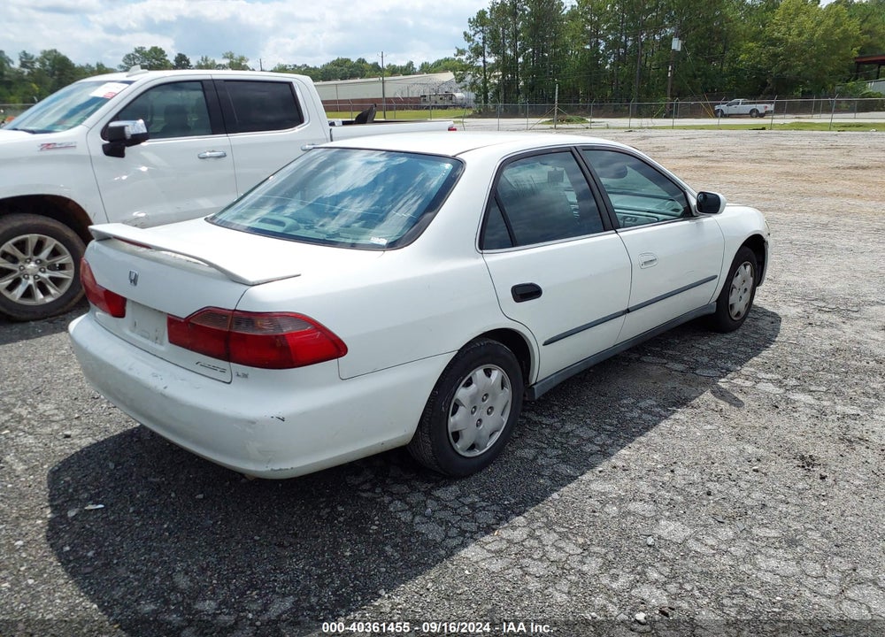 2000 HONDA ACCORD LX VIN: 1HGCG5648YA042536