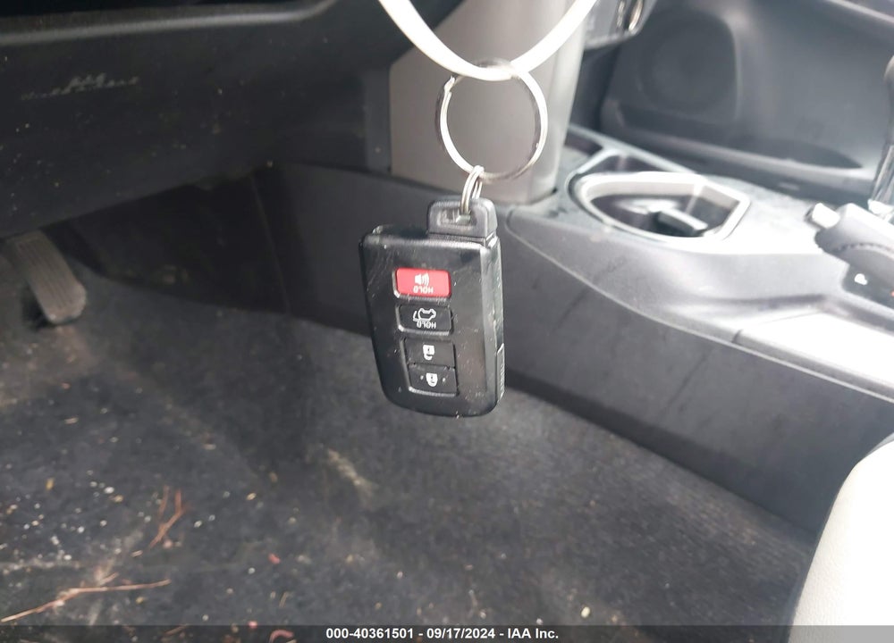 2018 TOYOTA RAV4 LIMITED VIN: 2T3DFREV5JW849286