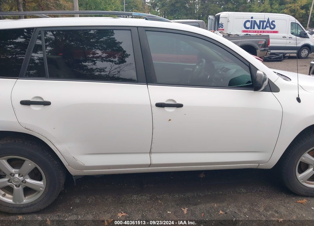 2008 TOYOTA RAV4 VIN: JTMBD33V086067695