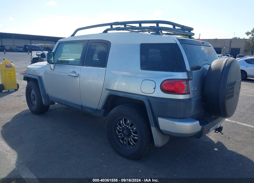 2007 CRUISER TOYOTA FJ VIN: JTEZU11F970005000
