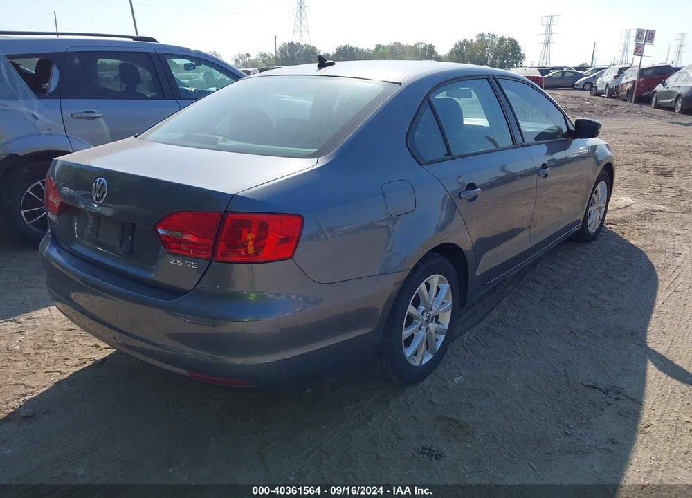 2011 VOLKSWAGEN JETTA 2.5L SE VIN: 3VWDZ7AJ5BM011774