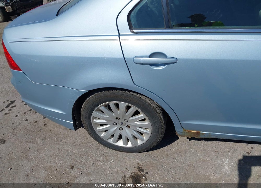 2010 FORD FUSION HYBRID VIN: 3FADP0L30AR193924