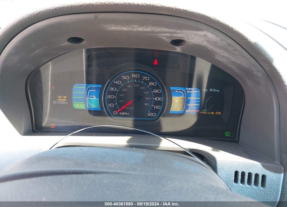 2010 FORD FUSION HYBRID VIN: 3FADP0L30AR193924