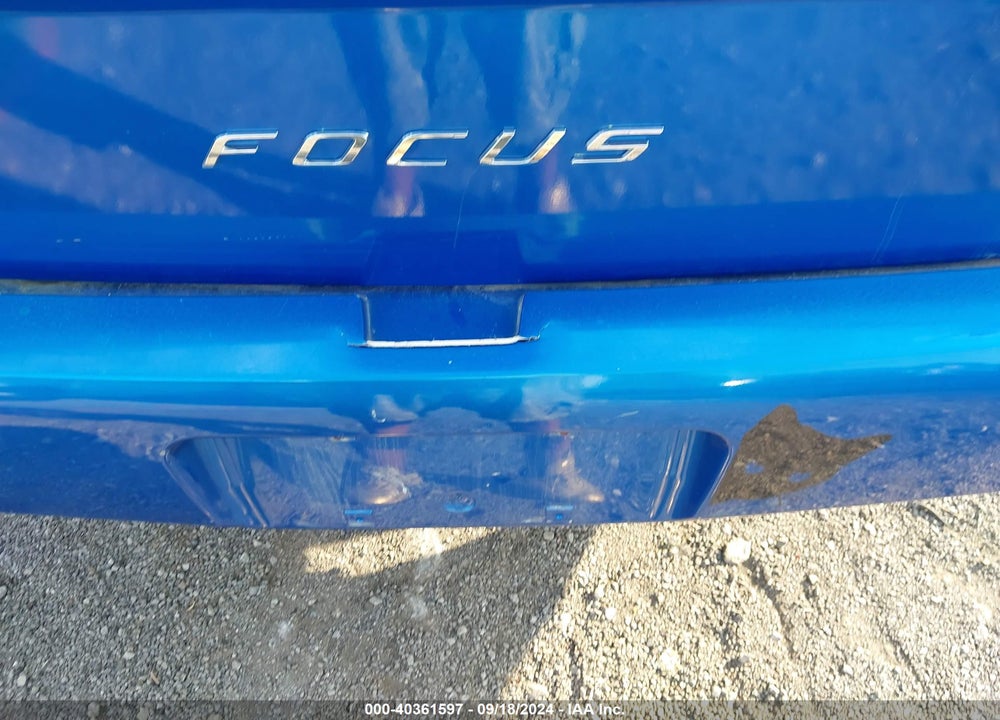 2011 FORD FOCUS SE VIN: 1FAHP3FN7BW172728