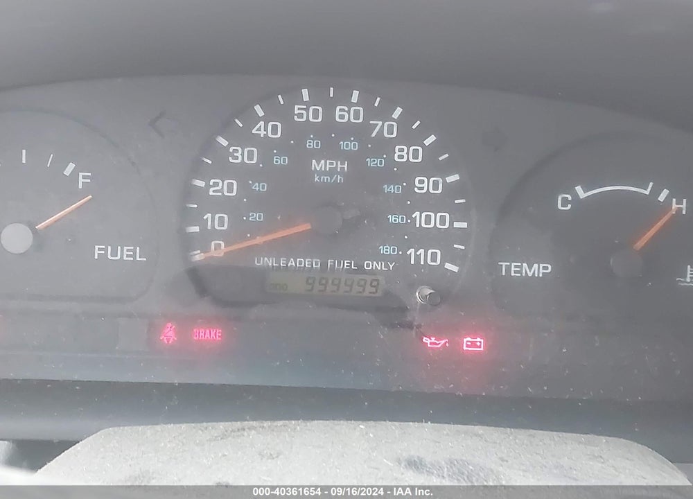 1998 NISSAN FRONTIER SE/XE VIN: 1N6DD26S8WC359692