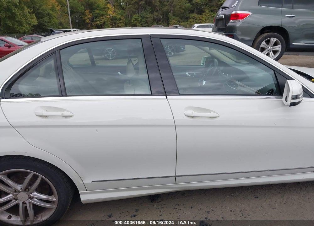 2012 MERCEDES-BENZ C 300 LUXURY 4MATIC/SPORT 4MATIC VIN: WDDGF8BB8CR204738