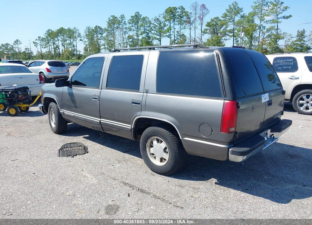 1999 CHEVROLET TAHOE LS VIN: 1GNEC13R7XJ305018