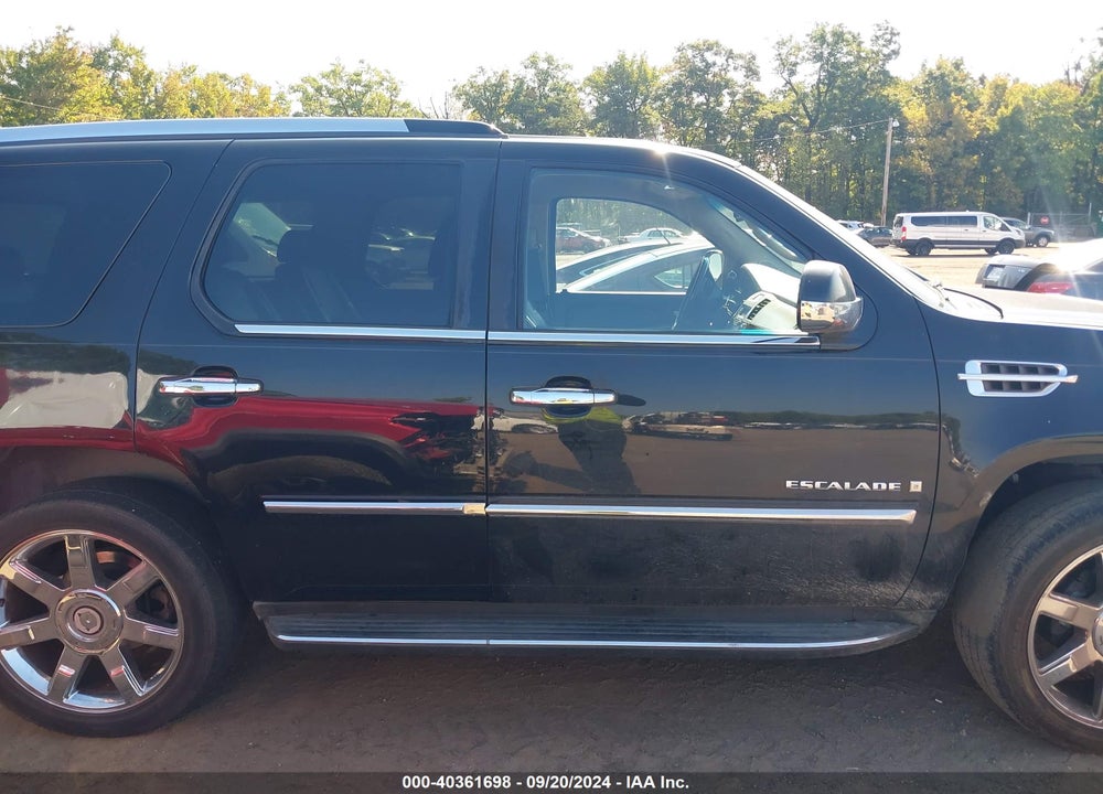 2008 CADILLAC ESCALADE STANDARD VIN: 1GYFK63878R188140
