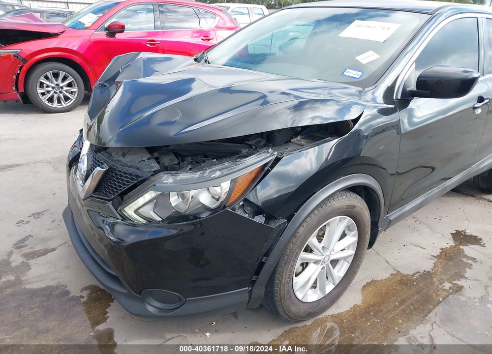 2017 NISSAN ROGUE SPORT S VIN: JN1BJ1CP3HW035986