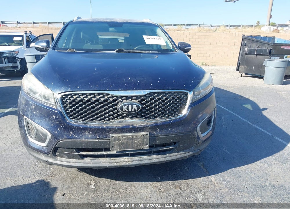 2016 KIA SORENTO 3.3L LX VIN: 5XYPG4A5XGG012186