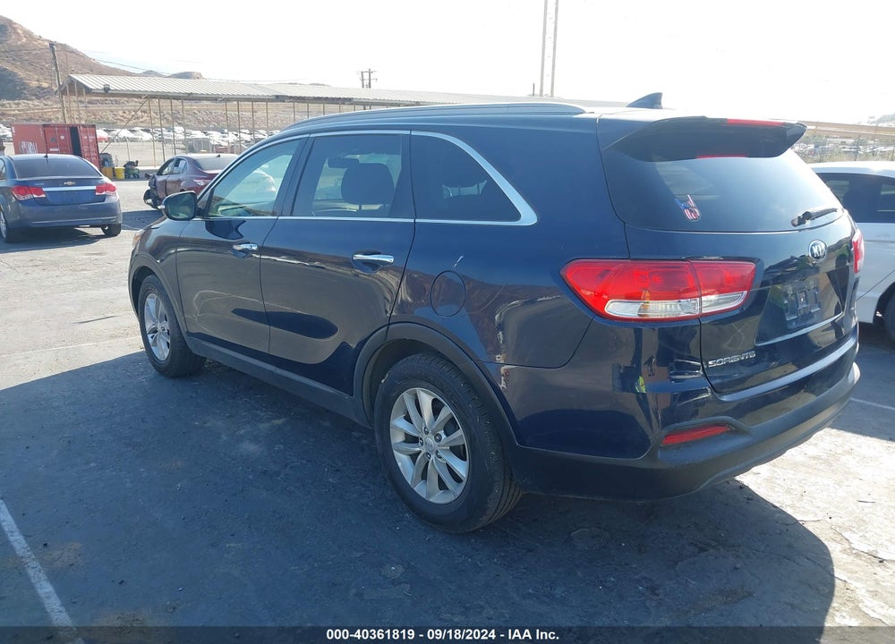 2016 KIA SORENTO 3.3L LX VIN: 5XYPG4A5XGG012186