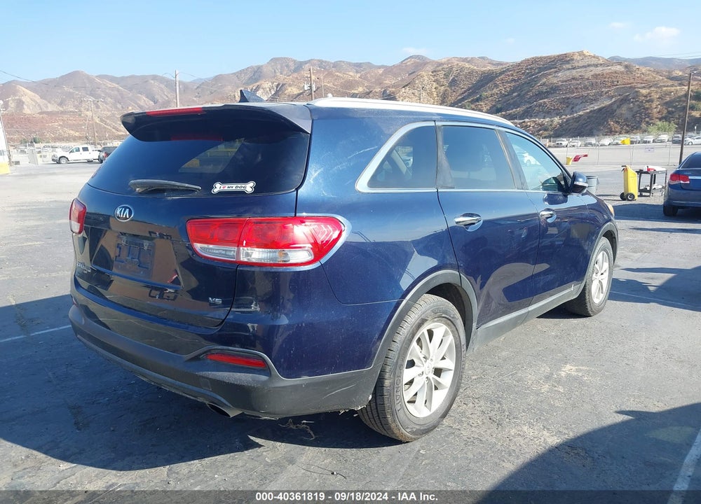 2016 KIA SORENTO 3.3L LX VIN: 5XYPG4A5XGG012186