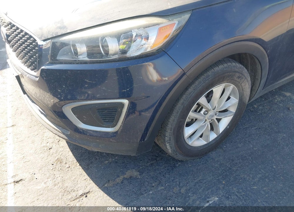 2016 KIA SORENTO 3.3L LX VIN: 5XYPG4A5XGG012186