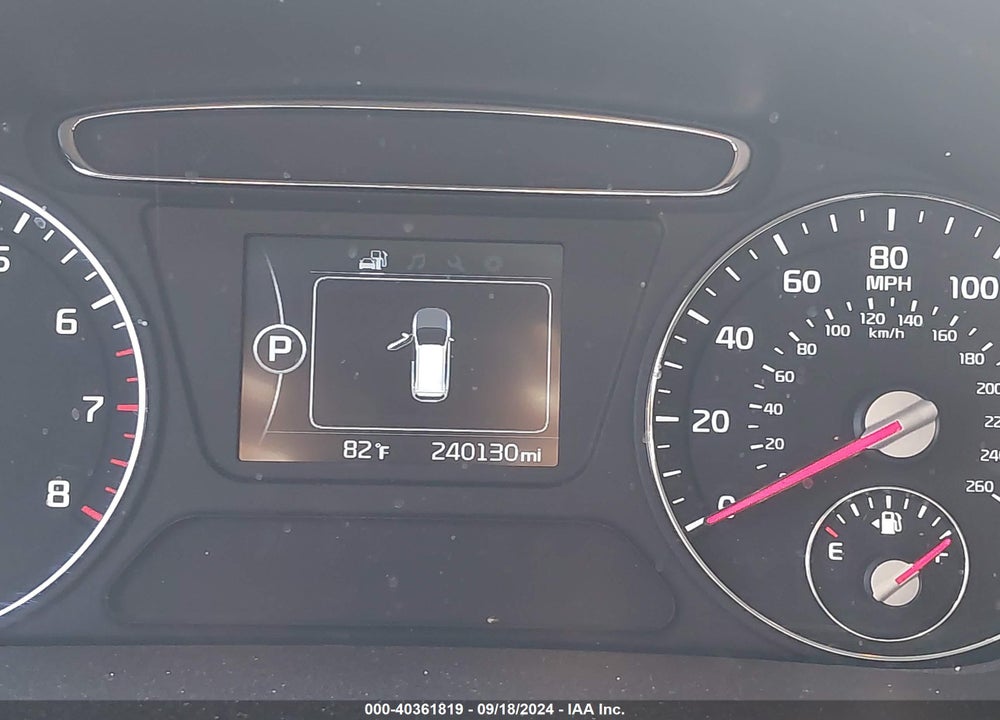 2016 KIA SORENTO 3.3L LX VIN: 5XYPG4A5XGG012186