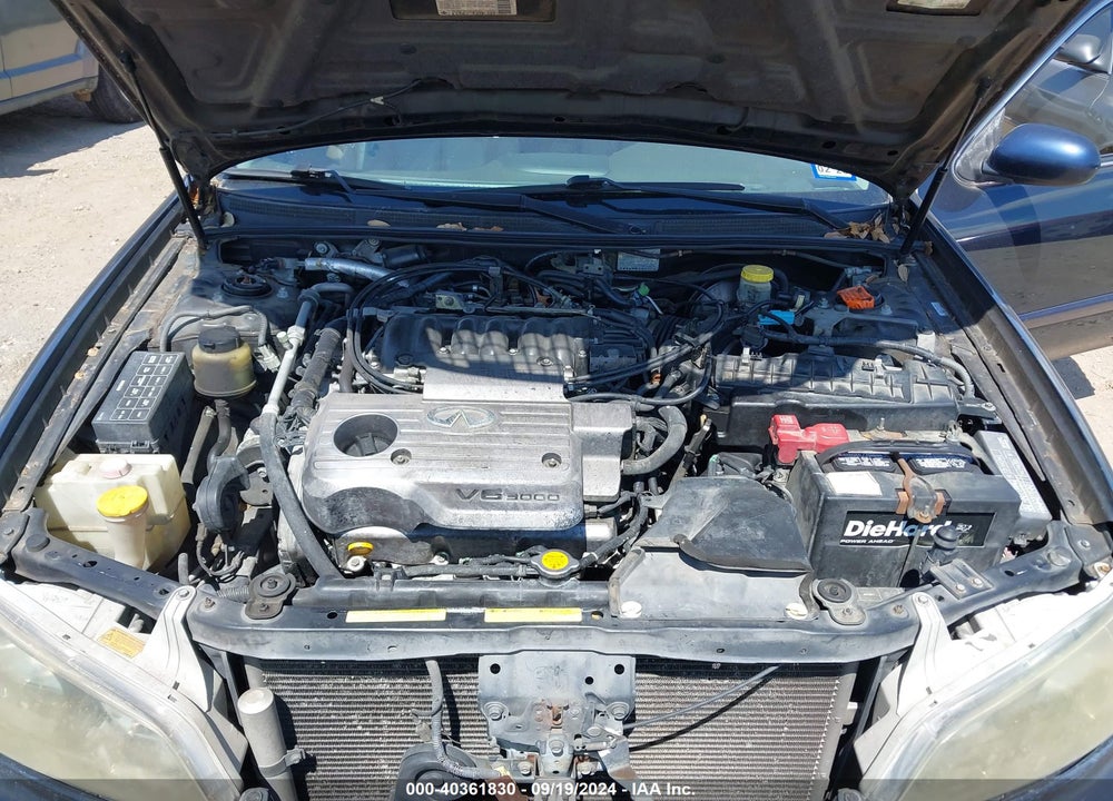 2001 INFINITI I30 TOURING VIN: JNKCA31A81T029909