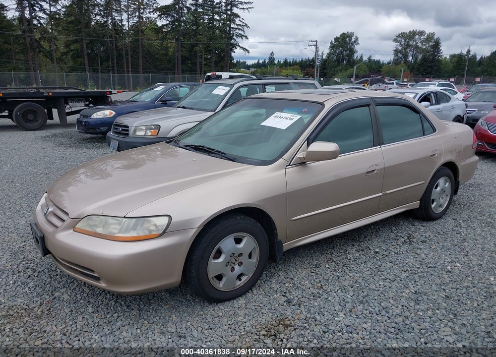 2001 HONDA ACCORD 3.0 EX VIN: 1HGCG16581A027199