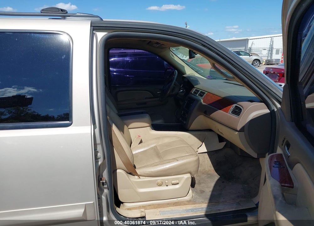 2008 GMC YUKON XL 1500 SLT VIN: 1GKFK16378J157627