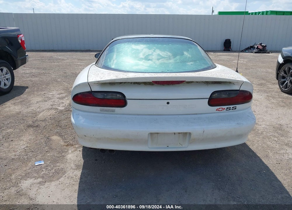 1996 CHEVROLET CAMARO Z28 VIN: 2G1FP22P1T2161299