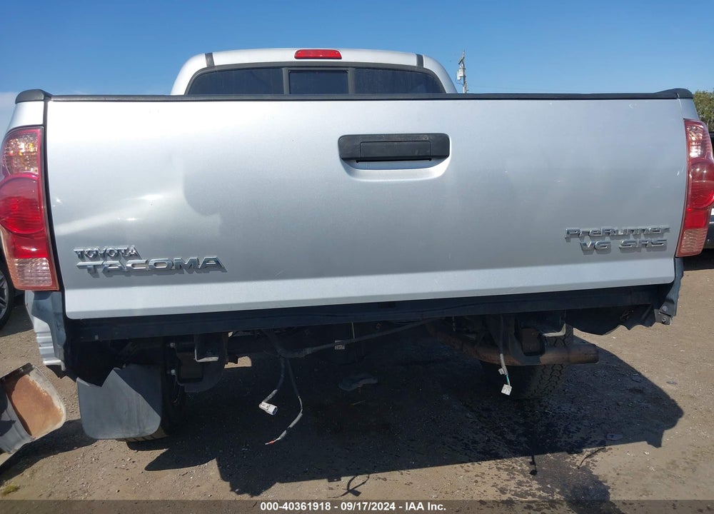2005 TOYOTA TACOMA PRERUNNER V6 VIN: 3TMJU62N45M004013