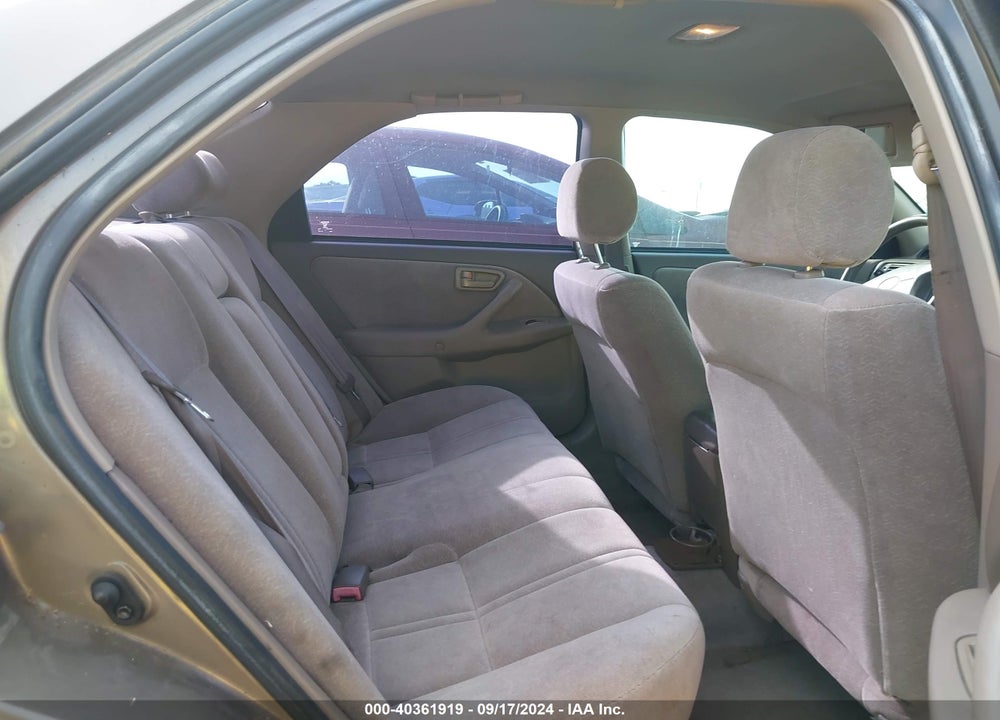 1999 TOYOTA CAMRY LE VIN: 4T1BG22K5XU409463