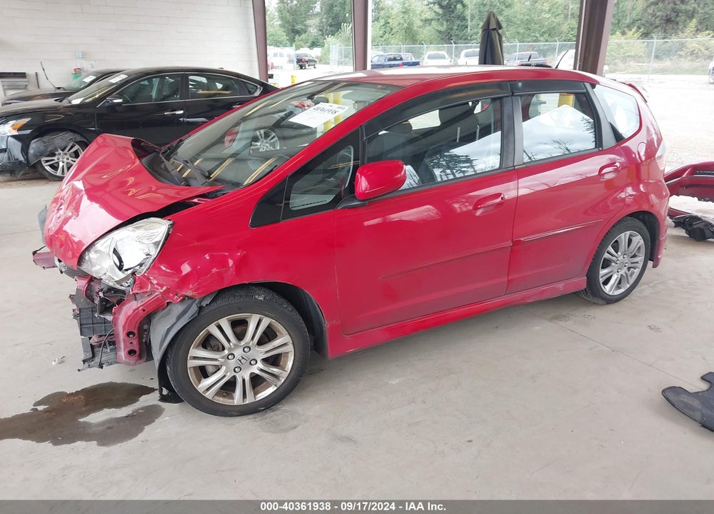 2011 HONDA FIT SPORT VIN: JHMGE8G53BC008772