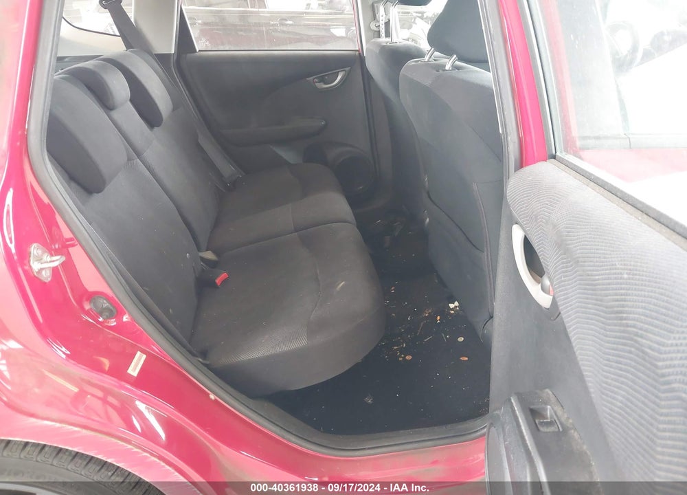 2011 HONDA FIT SPORT VIN: JHMGE8G53BC008772