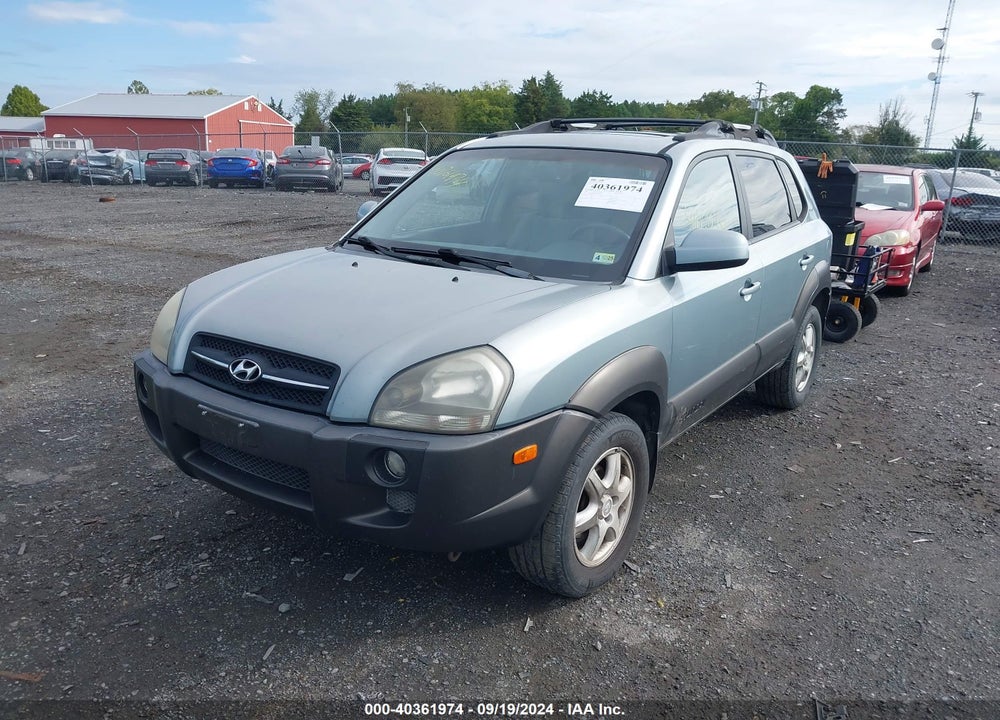 2005 HYUNDAI TUCSON GLS/LX VIN: KM8JN72D25U187624