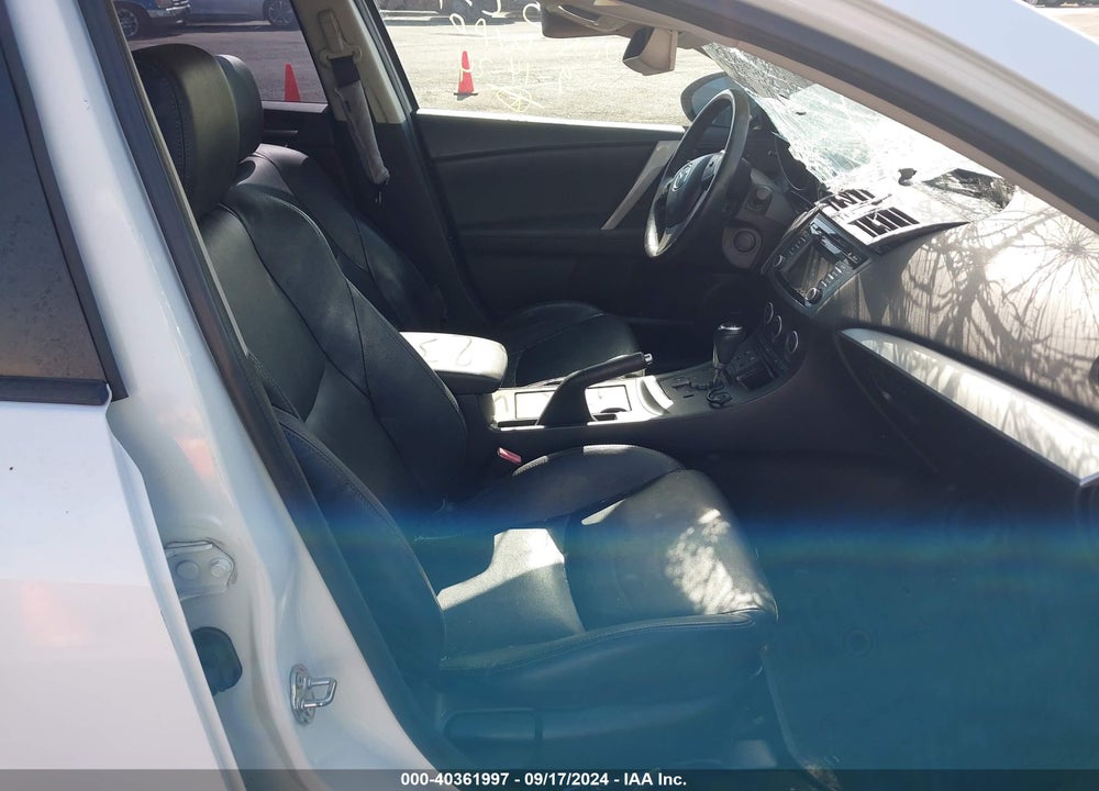 2013 MAZDA 3 I GRAND TOURING VIN: JM1BL1WP4D1785522