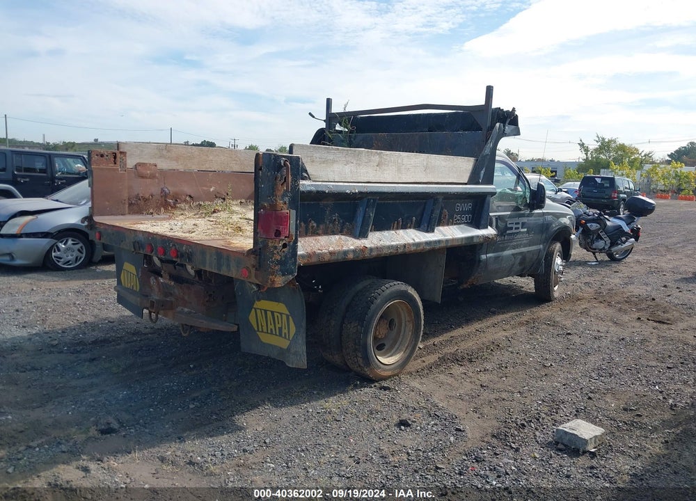 2003 FORD F-550 XL/XLT VIN: 1FDAF57F53EA67707