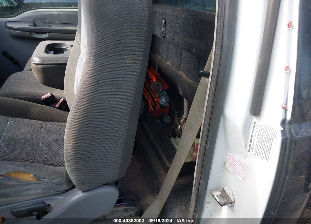 2003 FORD F-550 XL/XLT VIN: 1FDAF57F53EA67707